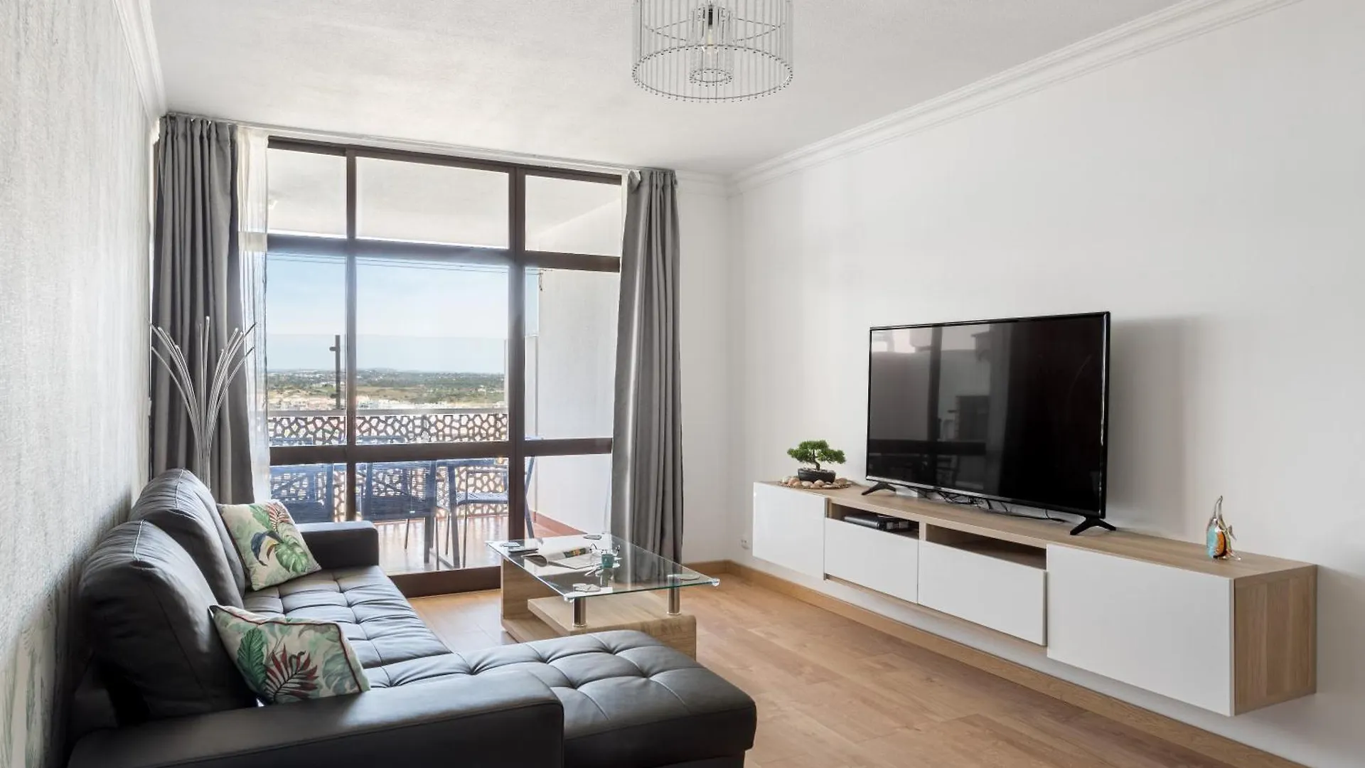 Highview Terrace 1Br, 300M To Beach By Host For Us Armacao de Pera 0*,  Portugal