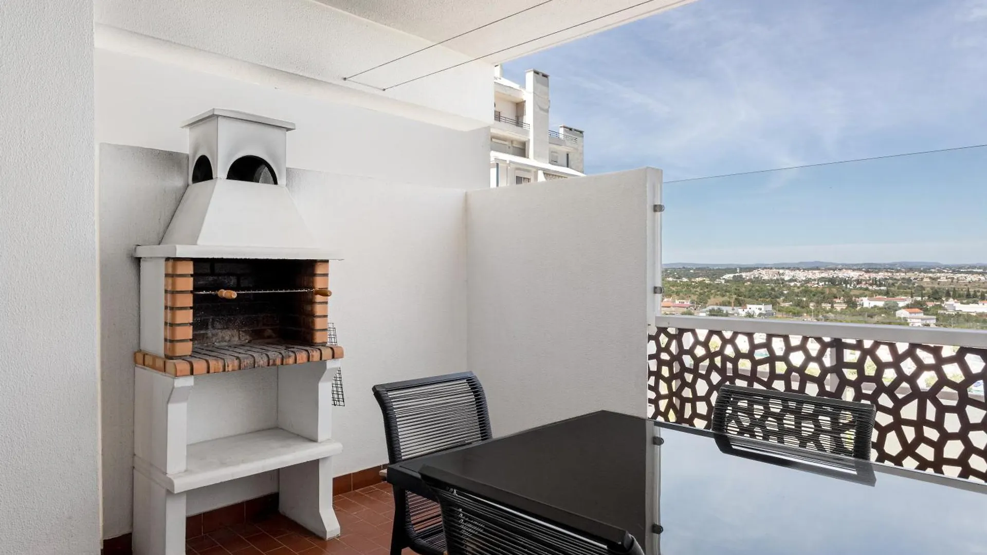 Highview Terrace 1Br, 300M To Beach By Host For Us Armacao de Pera