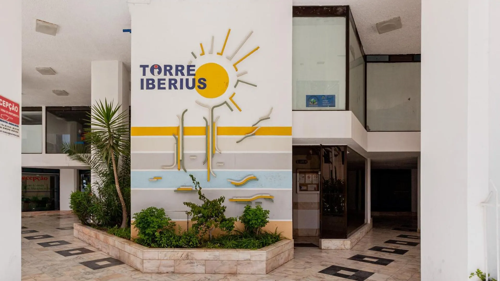 Highview Terrace 1Br, 300M To Beach By Host For Us Armacao de Pera Apartment